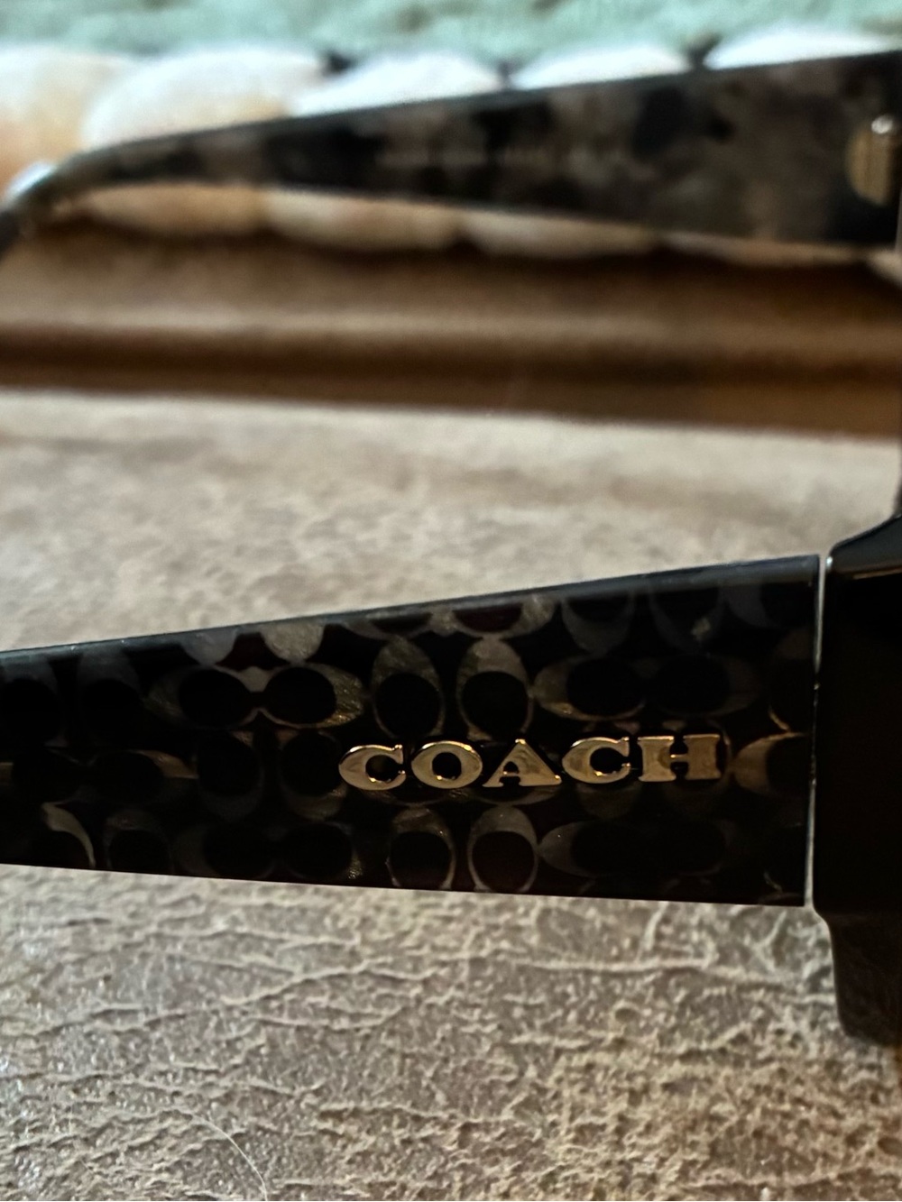 Coach Black Cat-Eye Sunglasses with Marbled Temples - Picture 4 of 7